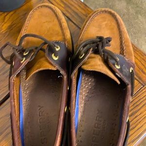 Sperry’s boat shoes